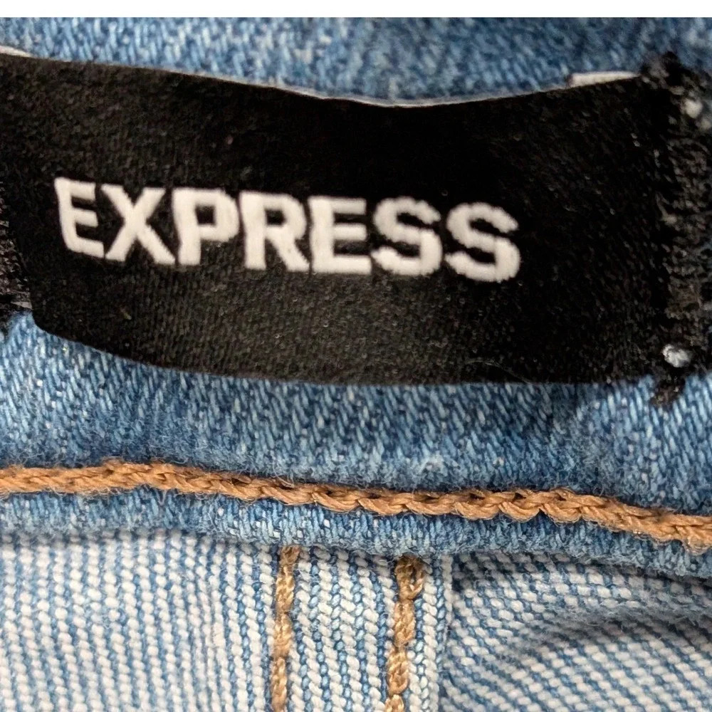 EXPRESS Super High Rise Skinny Distressed Light Wash Jeans Sz 26x27 Raw Hem Edgy
